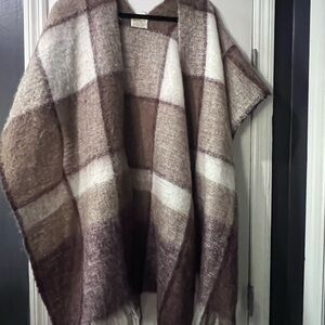 Plaid Brown and Cream Shawl